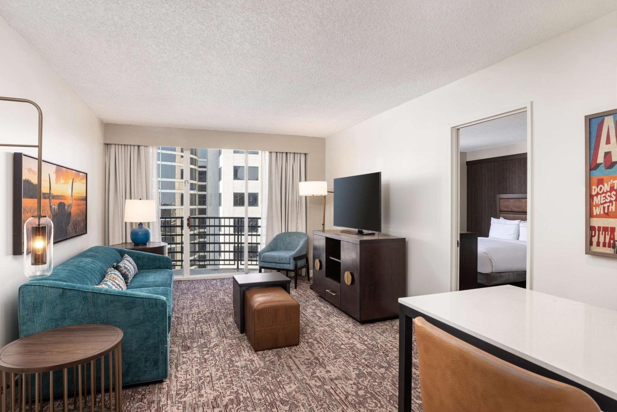 Doubletree Suites By Hilton Austin Downtown Capitol Exterior foto