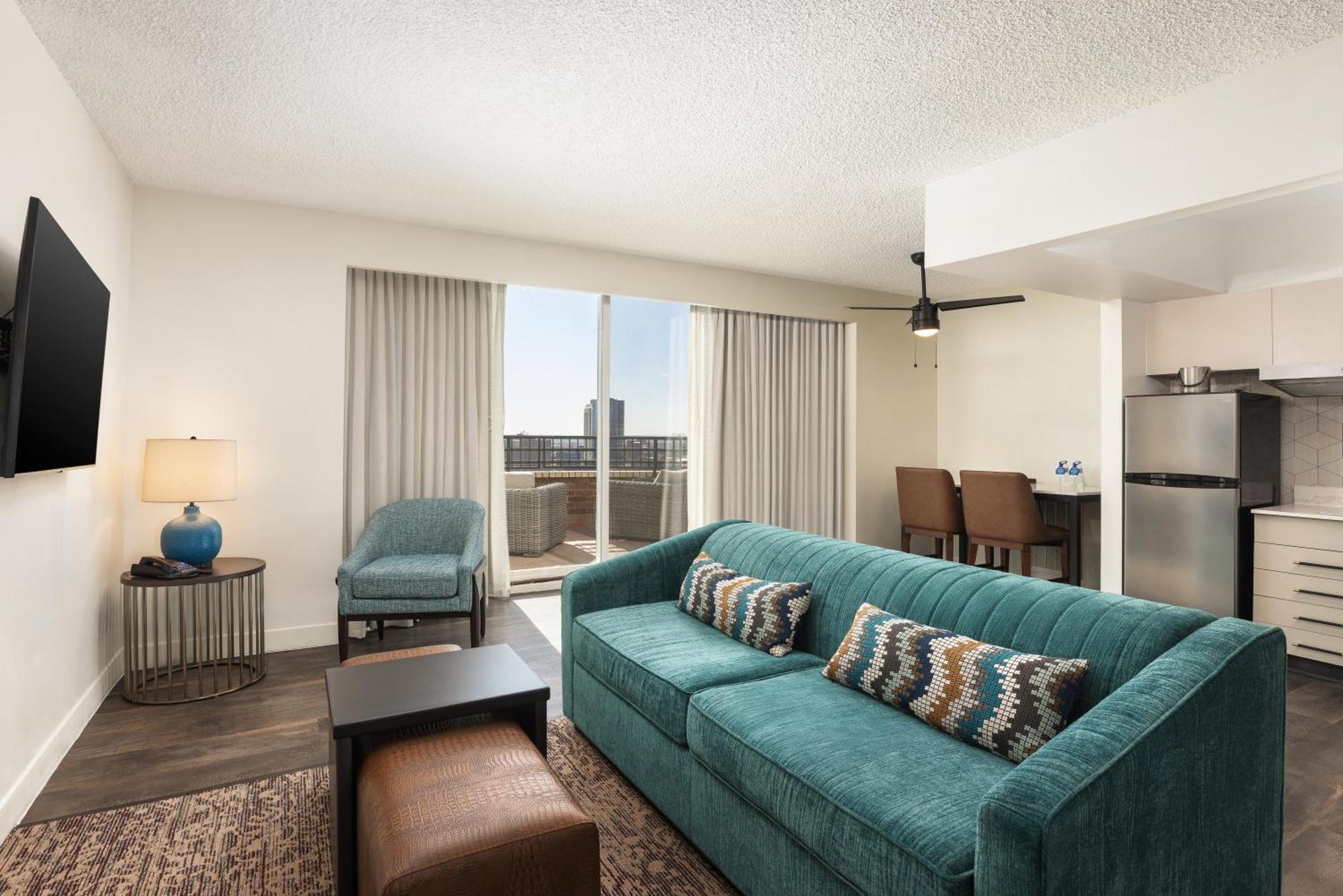 Doubletree Suites By Hilton Austin Downtown Capitol Exterior foto